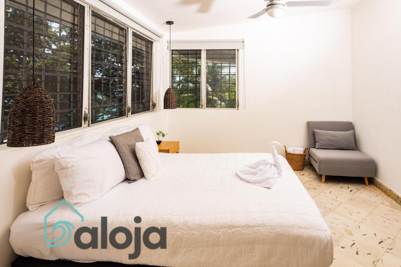 Villa Xtohil With Private Access To The Magic 7 Colors Lagoon Bacalar Zewnętrze zdjęcie
